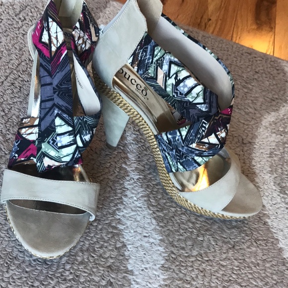 Bucco Shoes - Heeled sandal